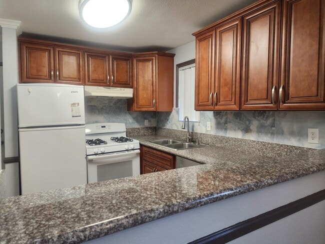 Foto del edificio - 736 N Garfield Ave