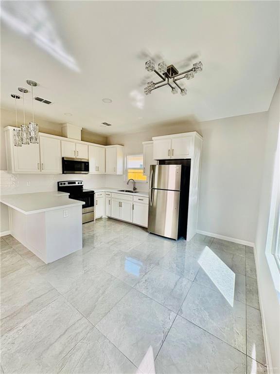 Foto del edificio - 13 Indian Creek Ave