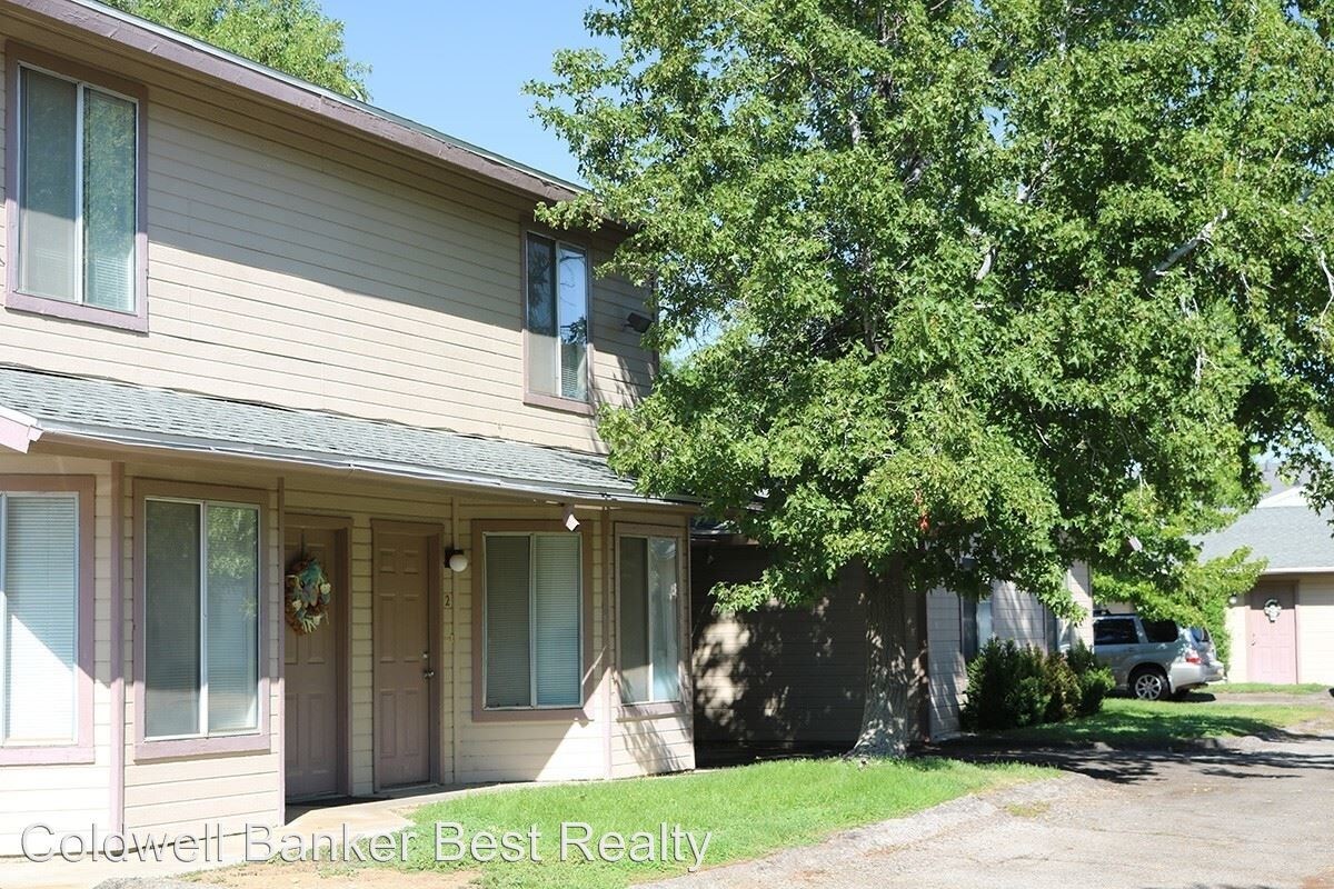 Primary Photo - 1400 Cimarron Ct