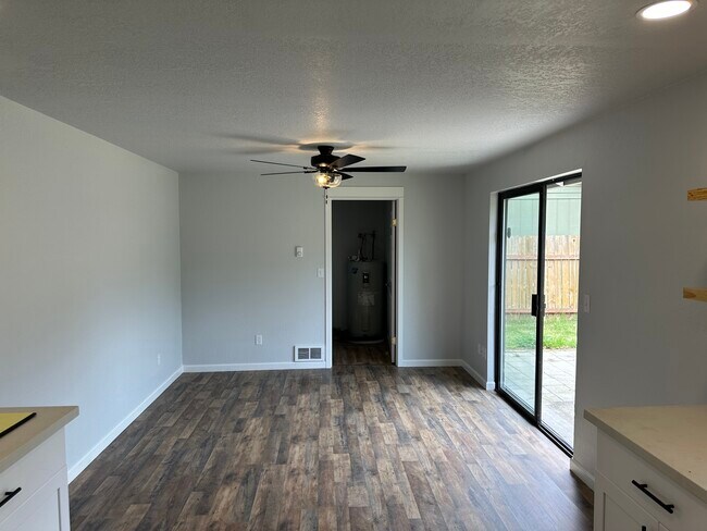 Foto del edificio - 811 149th St Ct E