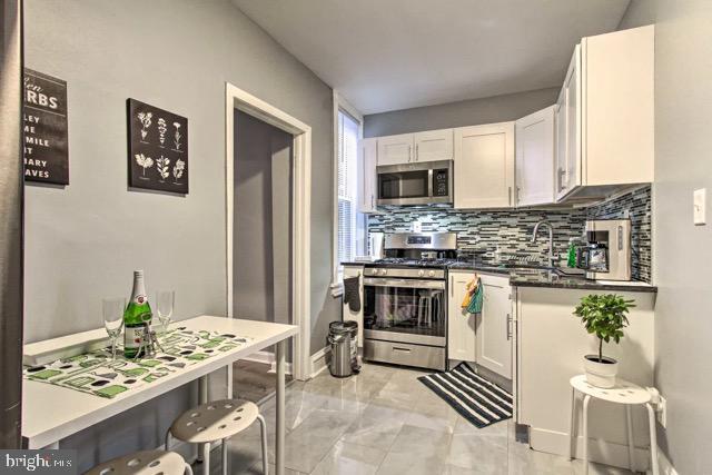 Foto del edificio - 4812 Oxford Ave