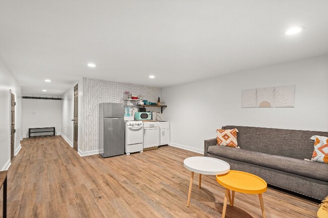 Foto del edificio - 1849 Fox Chase Dr