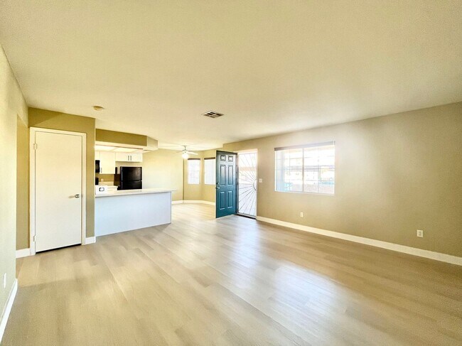 Building Photo - Immaculate 2 beds with 2 baths Condo