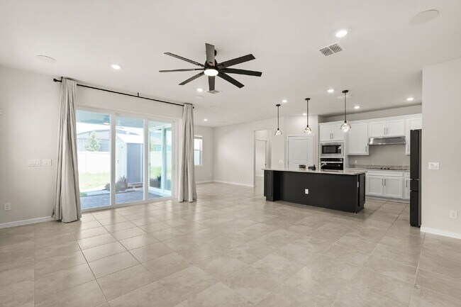 Foto del edificio - 2715 Clear Night Ave