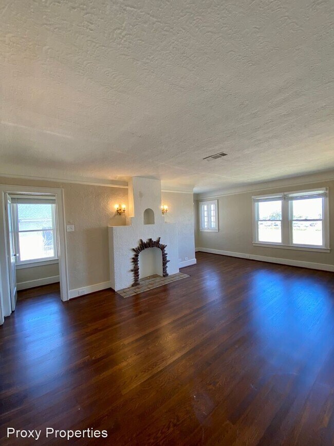 Building Photo - 2 br, 1 bath House - 2426 Jefferson Blvd