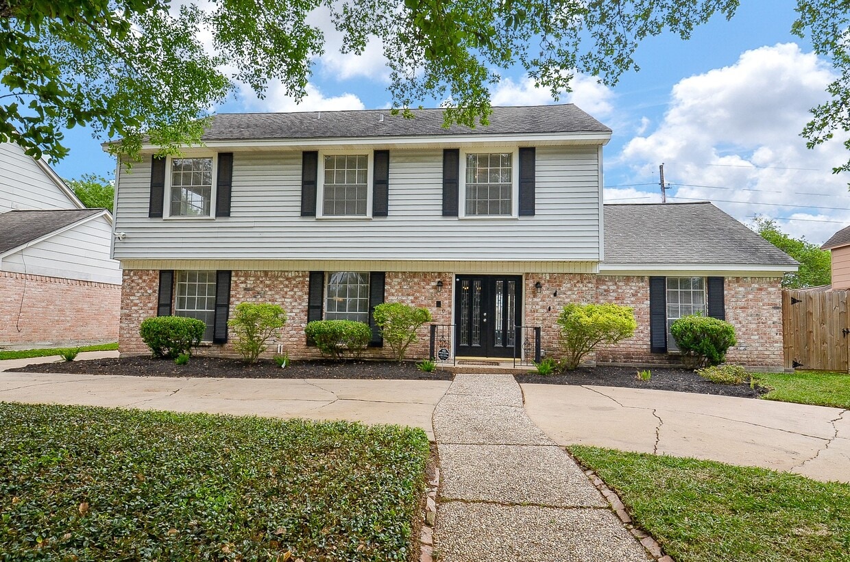 Primary Photo - 2019 Briarlee Dr
