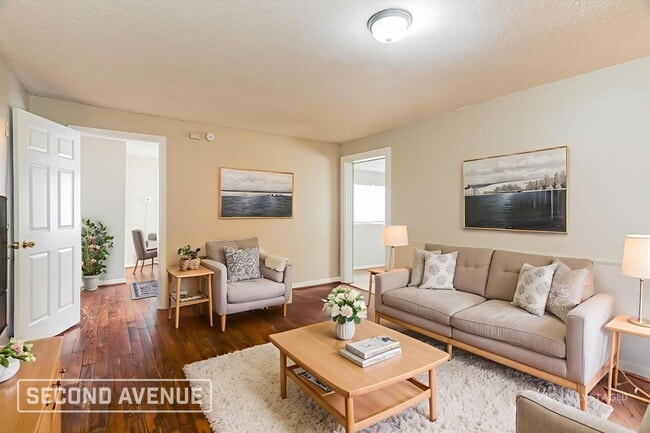 Building Photo - 208 Kentwood Ave