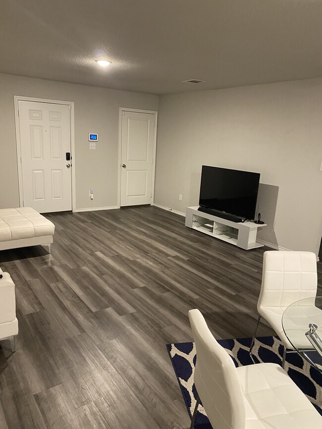 Building Photo - 6526 Augustus Magee