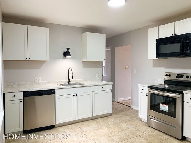Foto del edificio - 3 br, 1 bath House - 2928 Warren Ave