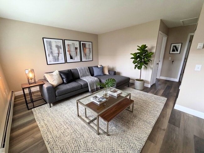 Foto del edificio - 779 Anderson Ave