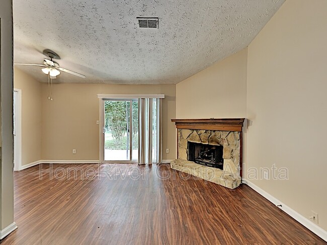 Building Photo - 3095 Berkshire Manor Dr