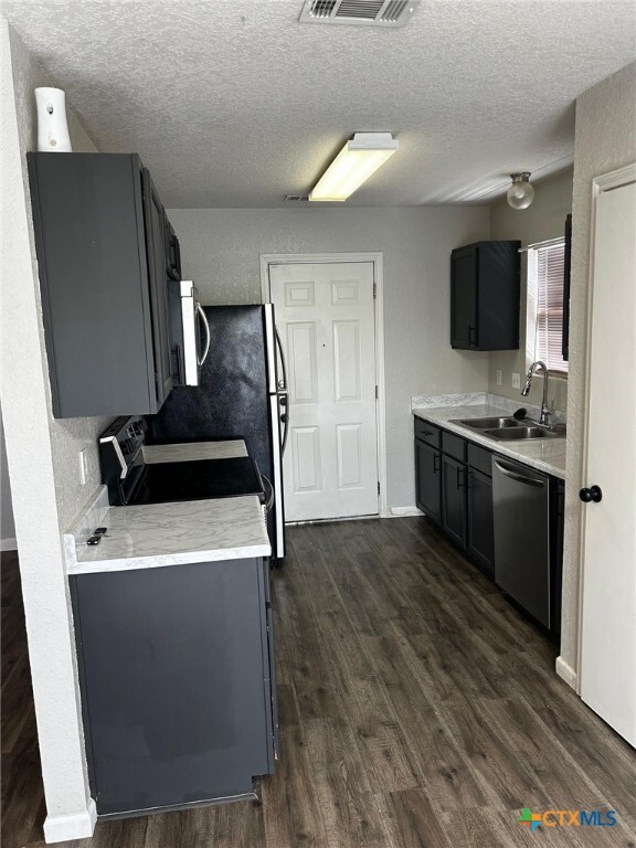 Foto del edificio - 3302 Viewcrest Dr