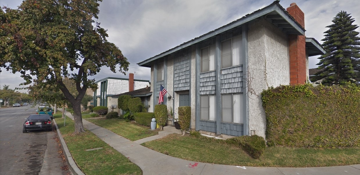 Primary Photo - Pacific Crest Apartments