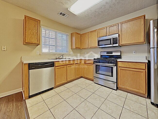 Foto del edificio - 836 Windcroft Cir NW