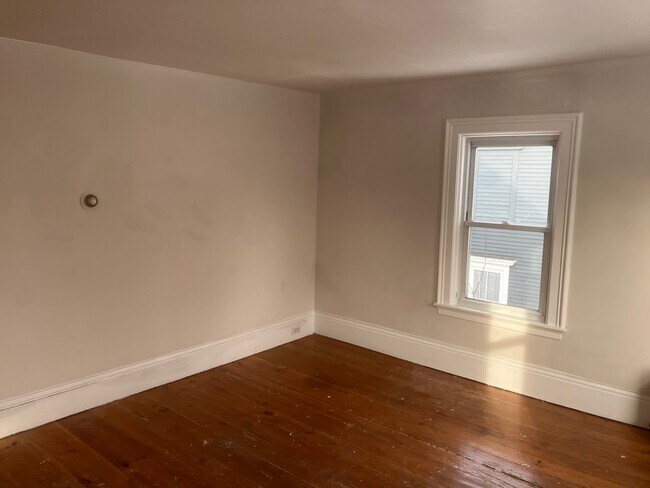 Dormitorio 3 - 186 Roxbury St