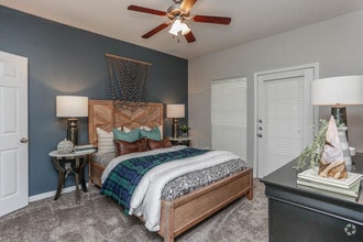 Interior Photo - Villages of Briar Forest