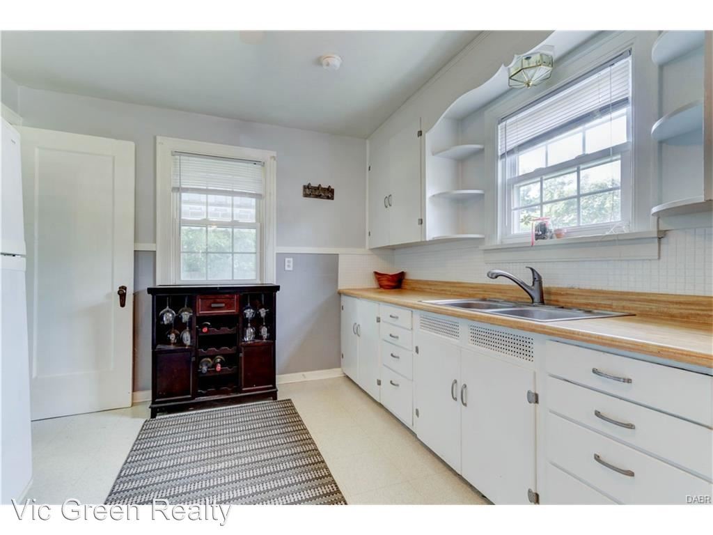 Building Photo - 3 br, 2 bath House - 829 S Maple Ave