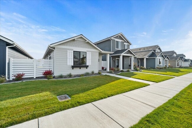 Building Photo - 5193 E Dorado Ave