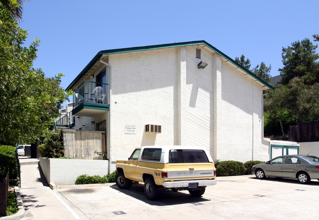 Building Photo - Hillside Terrace