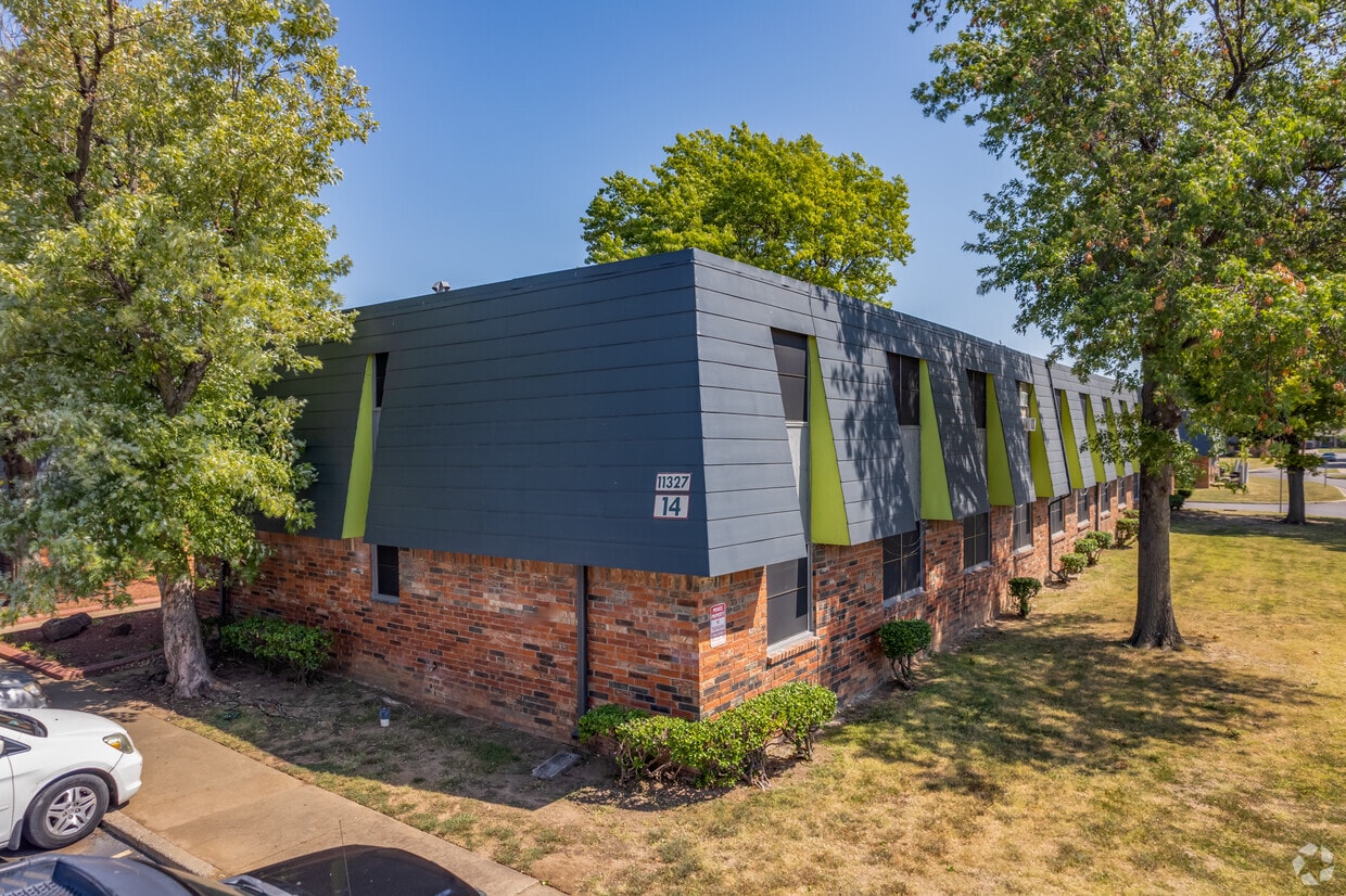 23 East Apartments Apartments 1150111528 E 22nd Pl Tulsa, OK