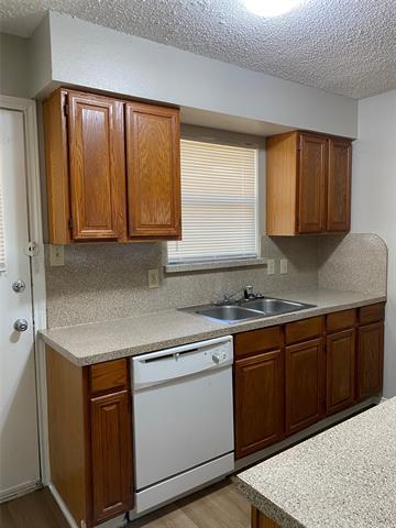 Foto del edificio - 1112 Valley View Dr