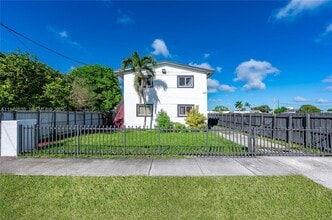 Building Photo - 520 SW Krome Terrace