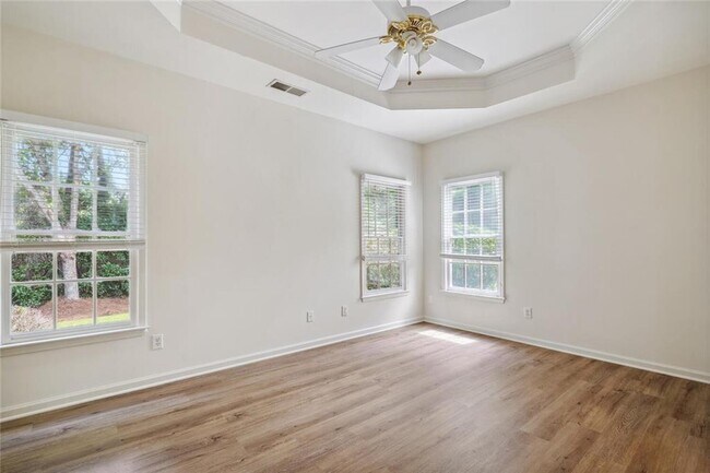 Building Photo - 1118 Sadlers Close