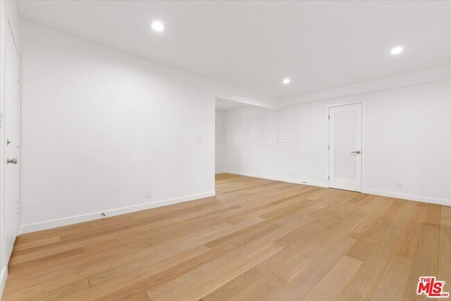 Foto del edificio - 612 Huntley Dr