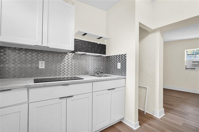 Foto del edificio - 47 NW 49th St