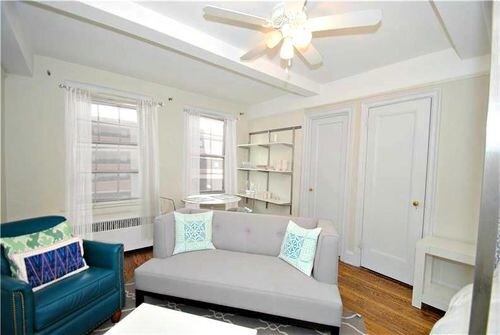 Building Photo - 642 Blythe Ct