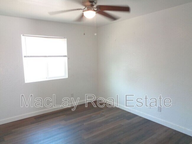 Foto del edificio - 2918 E Roeser Rd