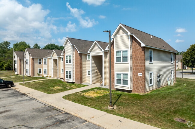 Building Photo - VISTA VILLA APARTMENTS