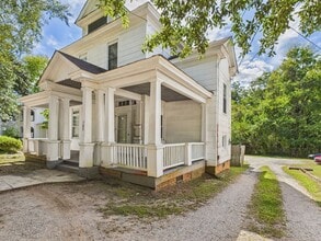 Building Photo - 705 Windsor Ave