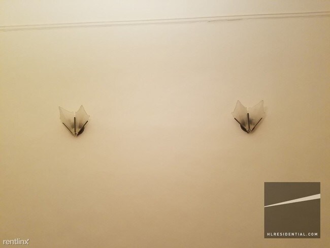 Building Photo - 181 Amity St