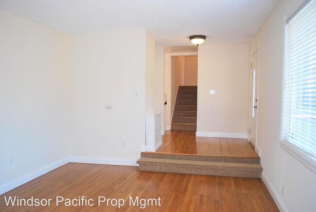 Building Photo - 4 br, 2.5 bath House - 14 Waterbury Place