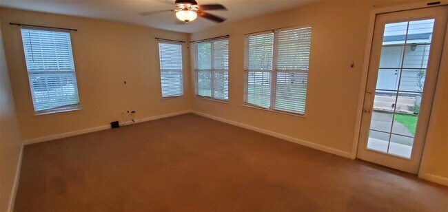 Building Photo - 3797 Piney Grove Dr