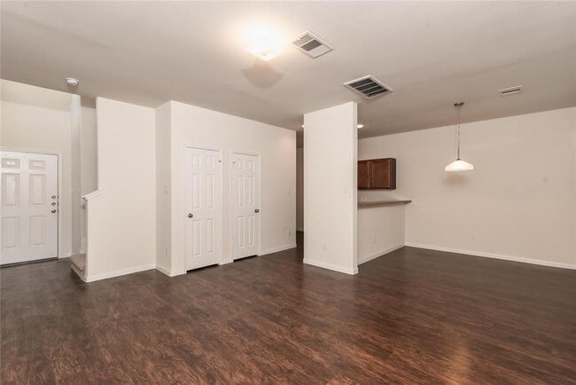 Building Photo - 14706 Jennys Park Pl