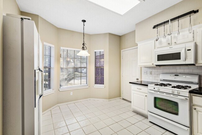 Foto del edificio - 14807 Elk Hill Ct