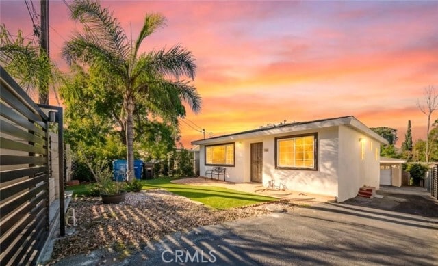 Building Photo - 10431 Las Lunitas Ave