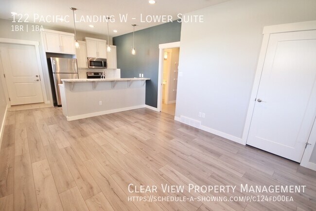 Photo du bâtiment - ??Showings available NOW at (403) 542-7568??Modern one bedroom, one bathroom basement suite locat...