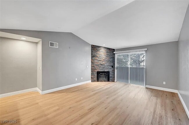 Building Photo - 231 W Horizon Ridge Pky