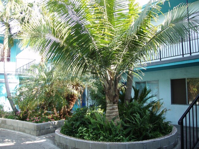 Foto del edificio - 5230 Long Beach Blvd