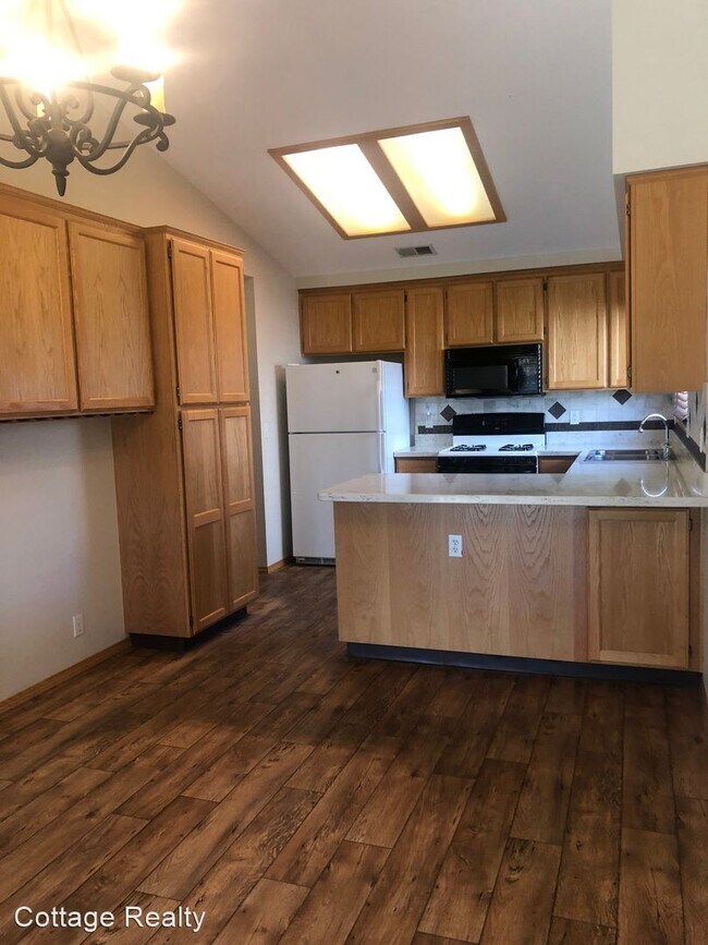Building Photo - 3 br, 2 bath House - 1940 Heartwood