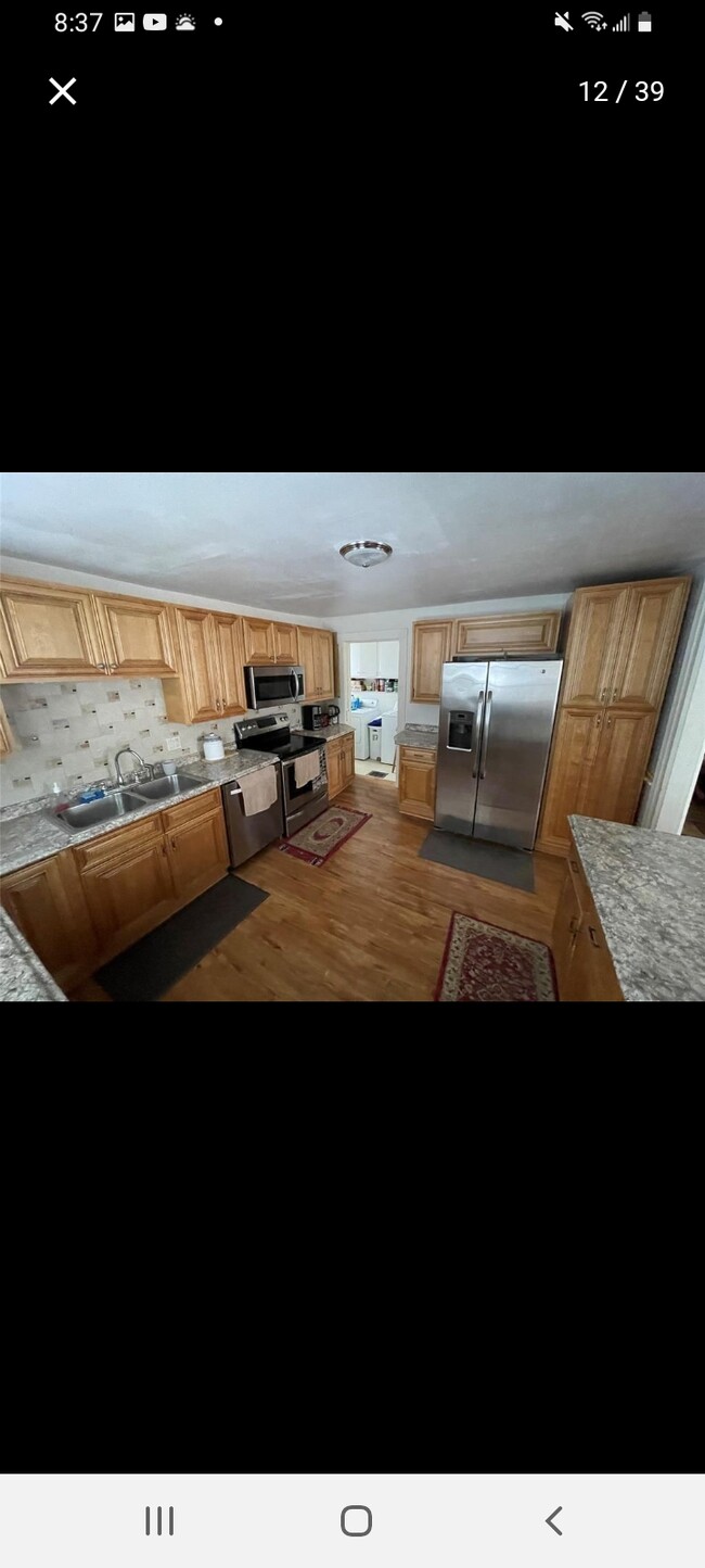 Updated kitchen - 38 Elm St