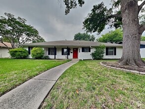 Building Photo - 3171 Timberview Rd