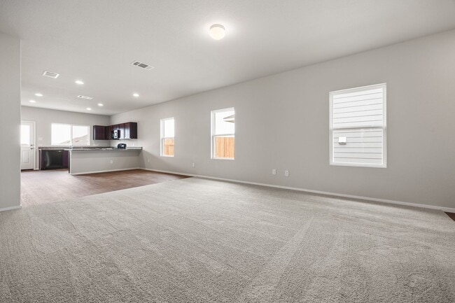 Building Photo - Charming 3-Bedroom Home Near Kyle & San Marcos – Easy Access to Austin!