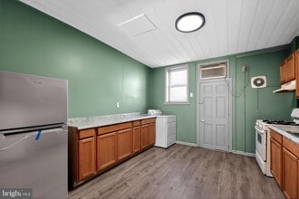 Building Photo - 315 Fitzgerald St