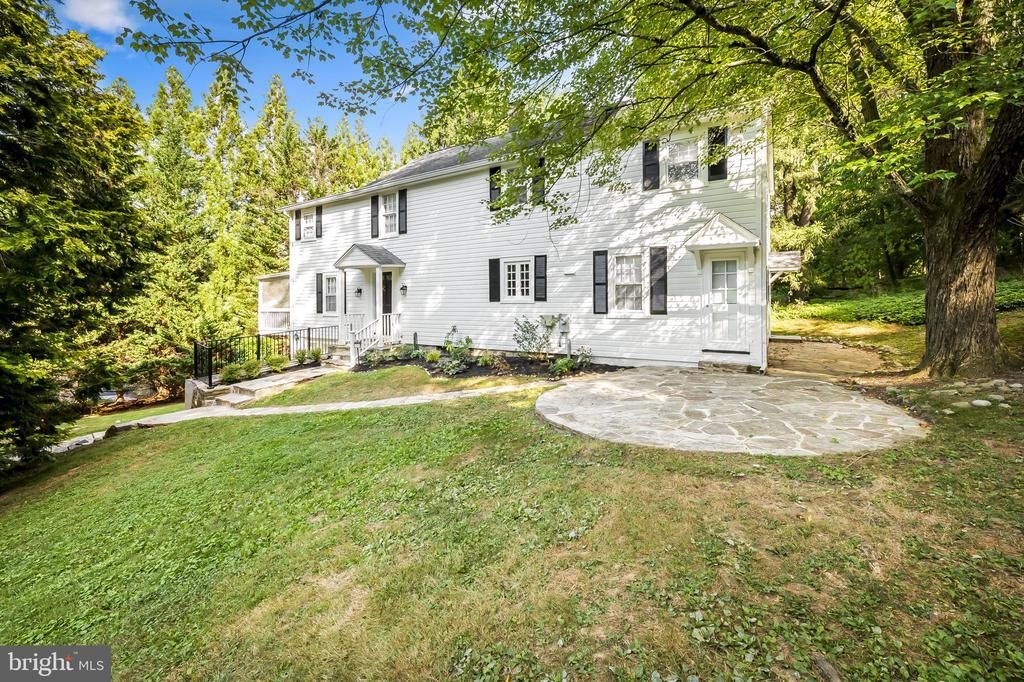 Primary Photo - 1717 Circle Rd
