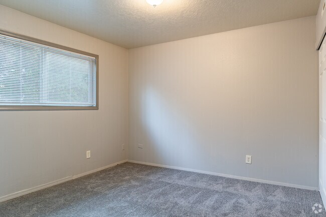 Bedroom - Star Krest Apartments