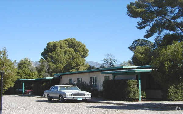 Foto del edificio - 3537-3543 E Camden St